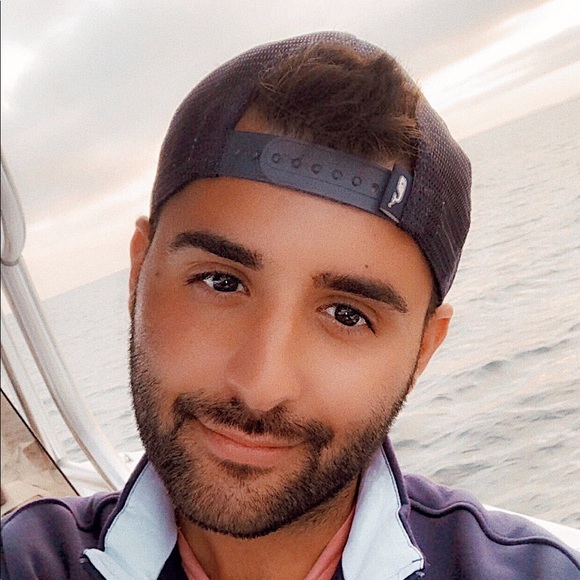 Meet your Posher, Andrew - Picture 3 of 5